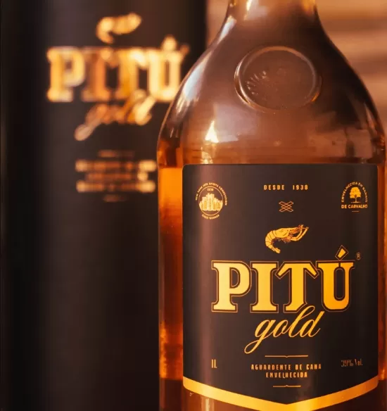 Aguardente Pitu Gold C/ Estojo 1000ML