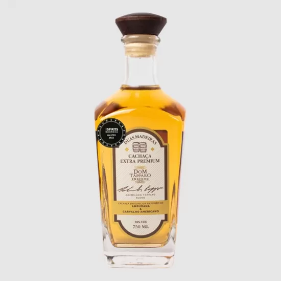 Cachaça Dom Tápparo Duas Madeiras Amburana e Carvalho Americano 750ml